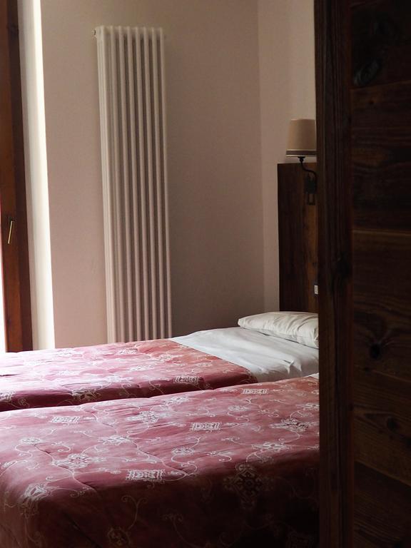 Hotel Serena 디마로 외부 사진